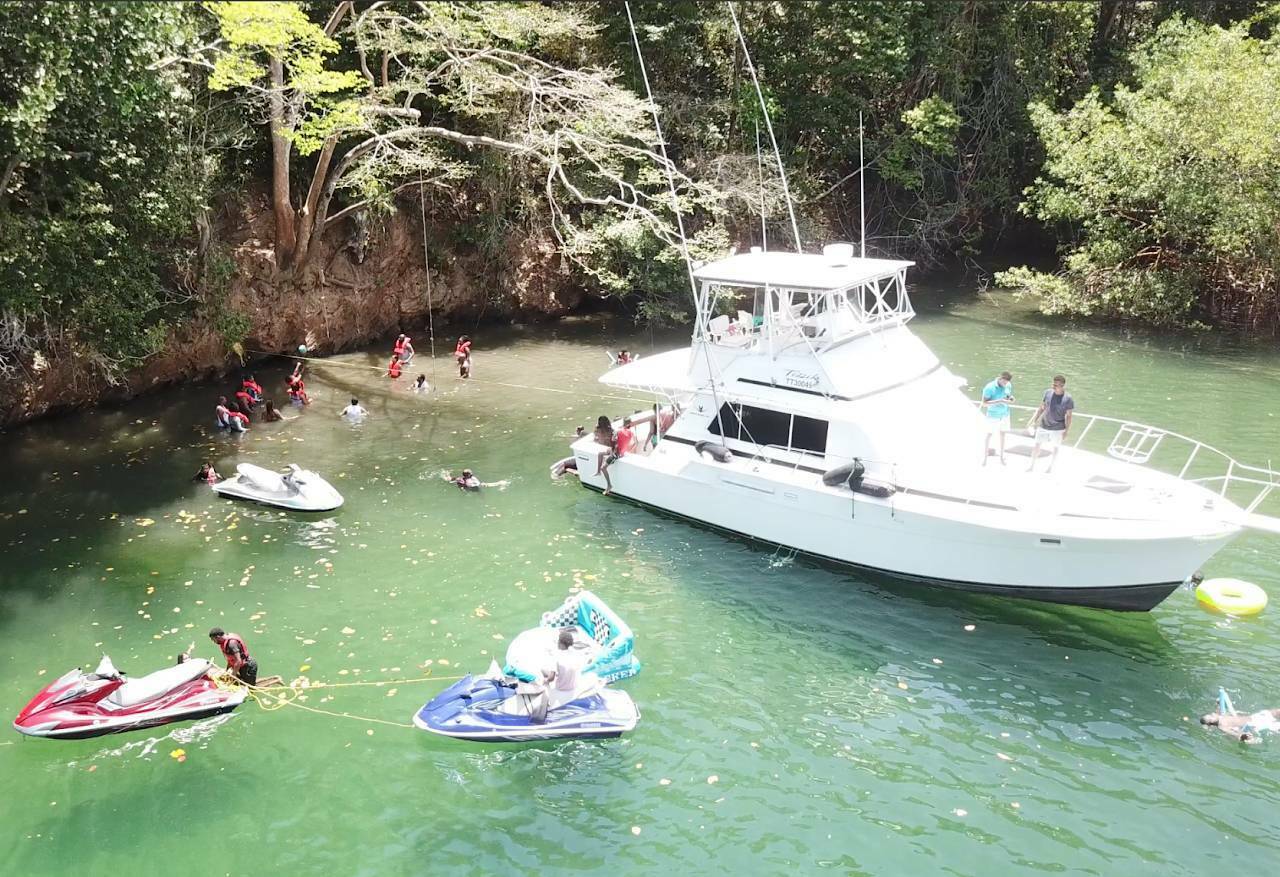 SumFun DDI Charter rentals Photo 1