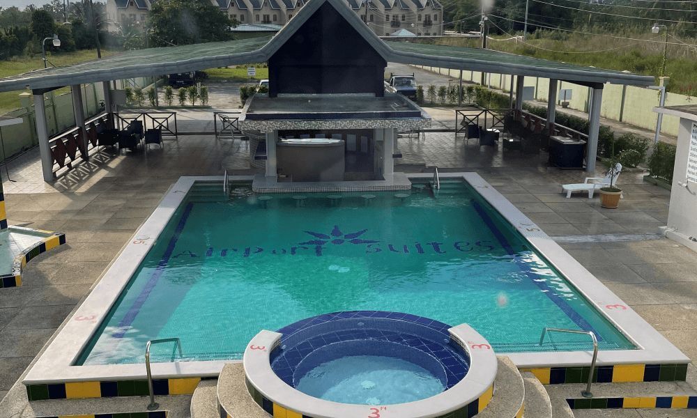airport suites hotel 10