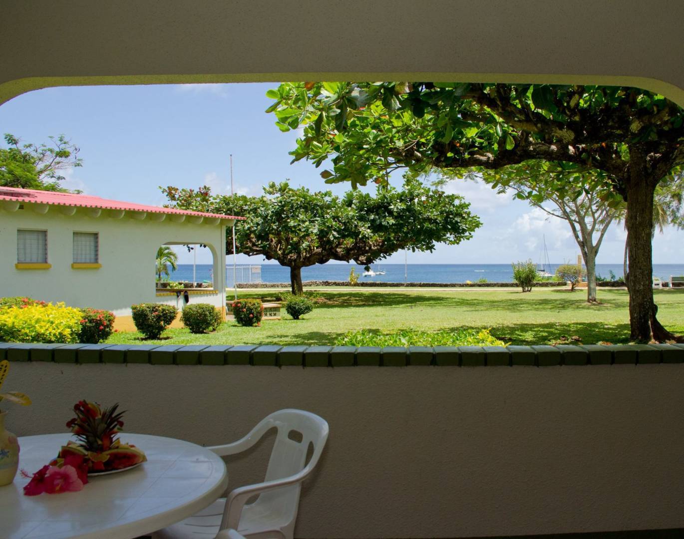 crown point beach hotel 3