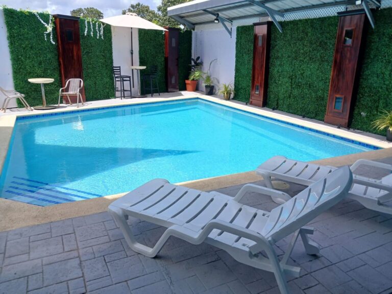 de vine pool lounge trinidad 1 768x576