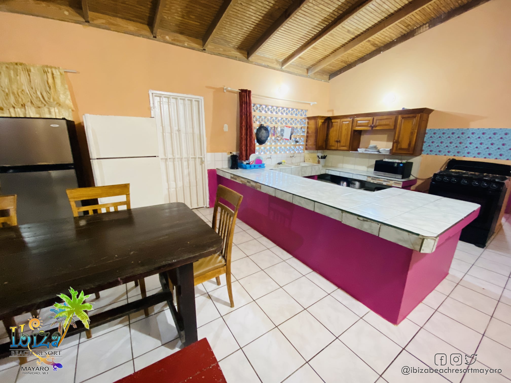 ibiza beach resort mayaro 4