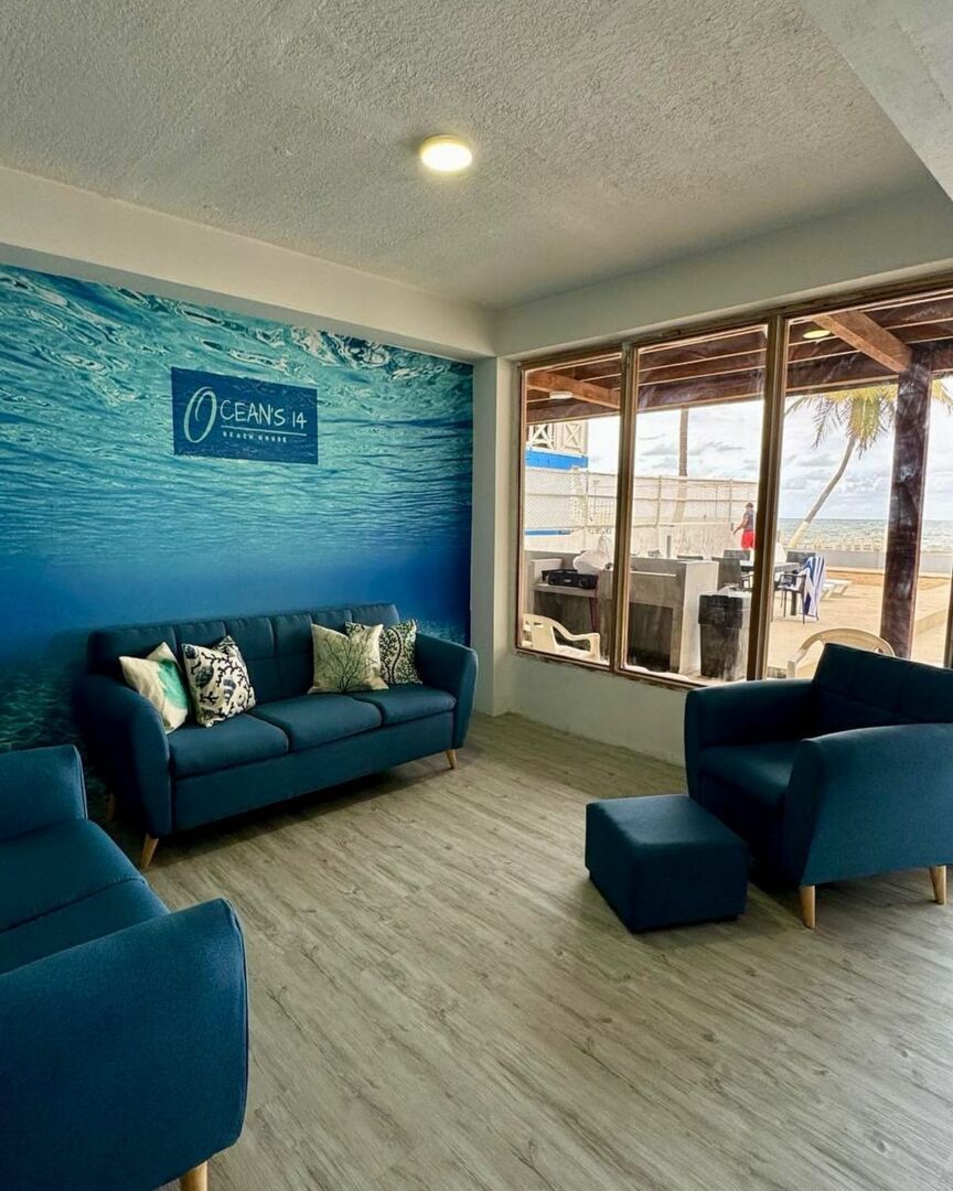 oceans14beachhouse 3 livingroom
