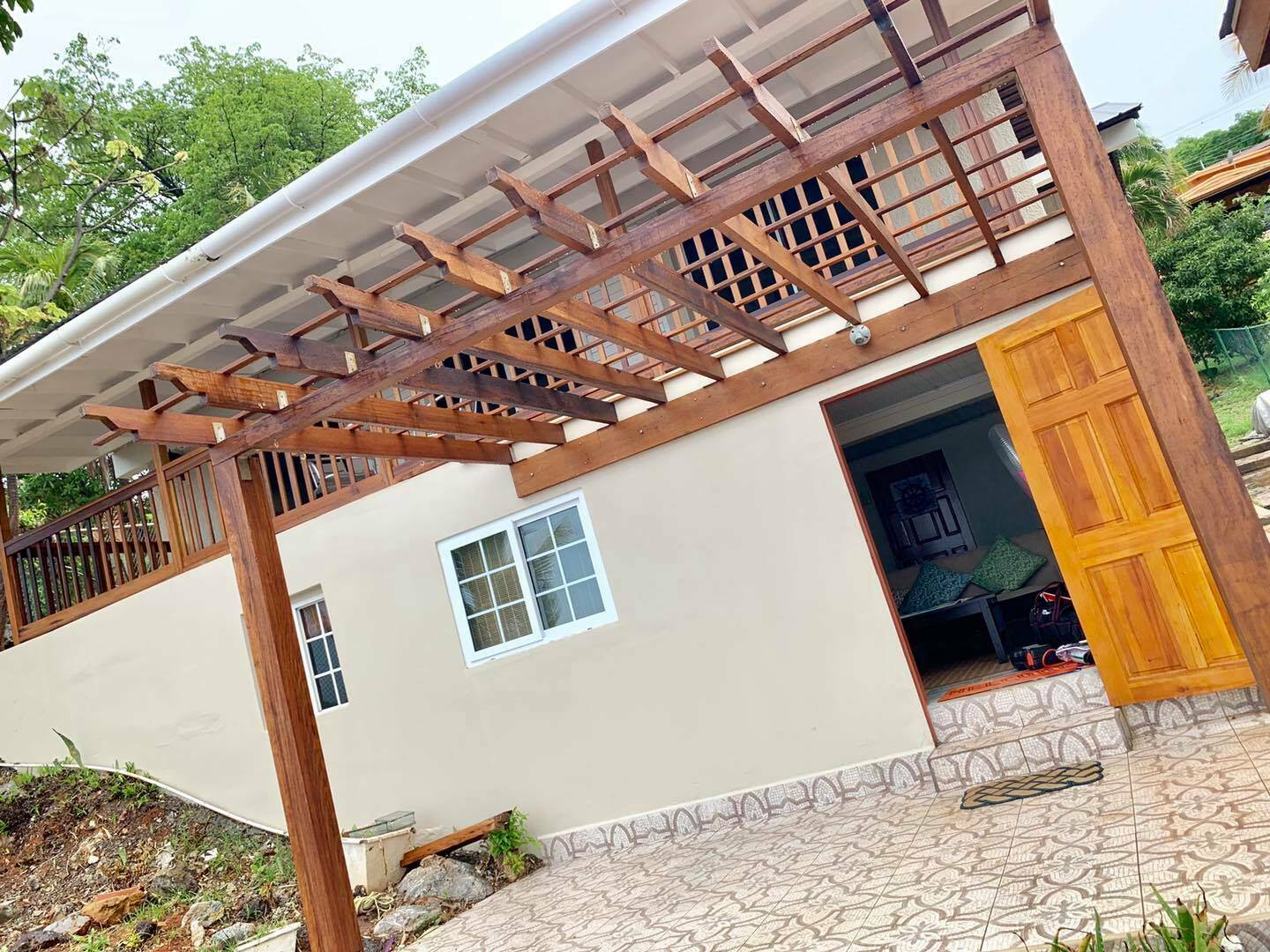 salty deck ddi rental photo 12