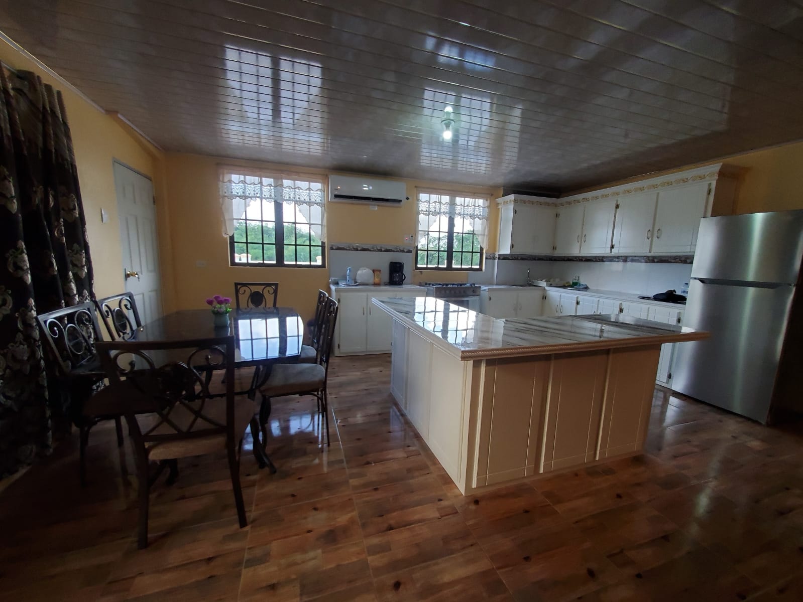 serenity hills palace 8
