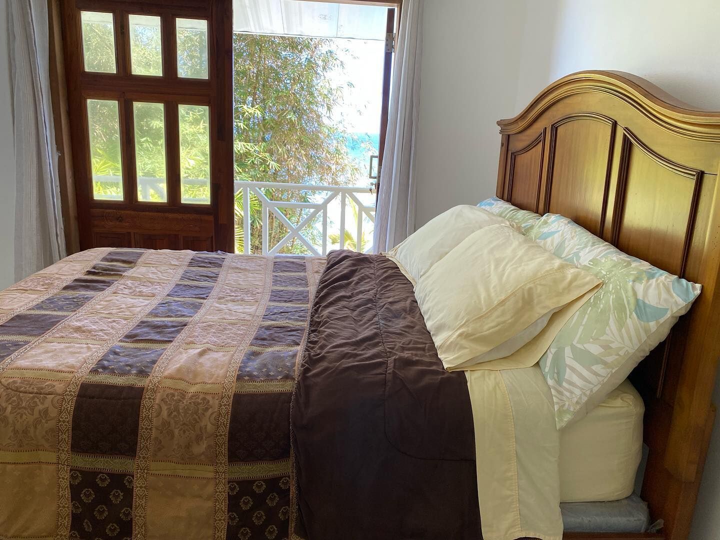 sunflower beach house blanchisseuse 5